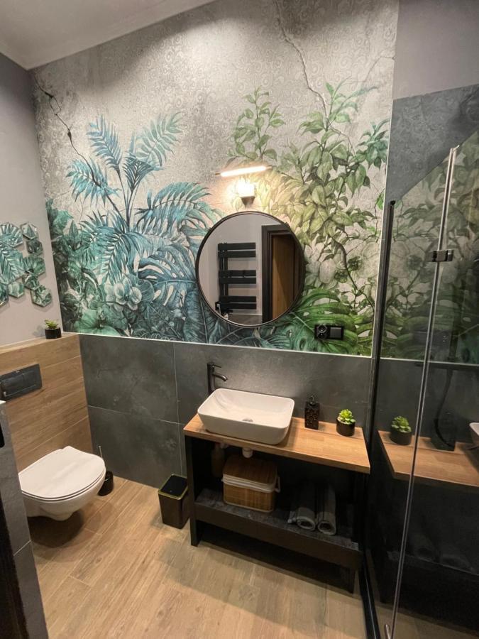 Apartament Z Jacuzzi W Centrum Sanoka Exterior photo